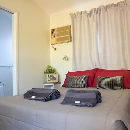 Mataranka Roadhouse Motel ภายนอก รูปภาพ