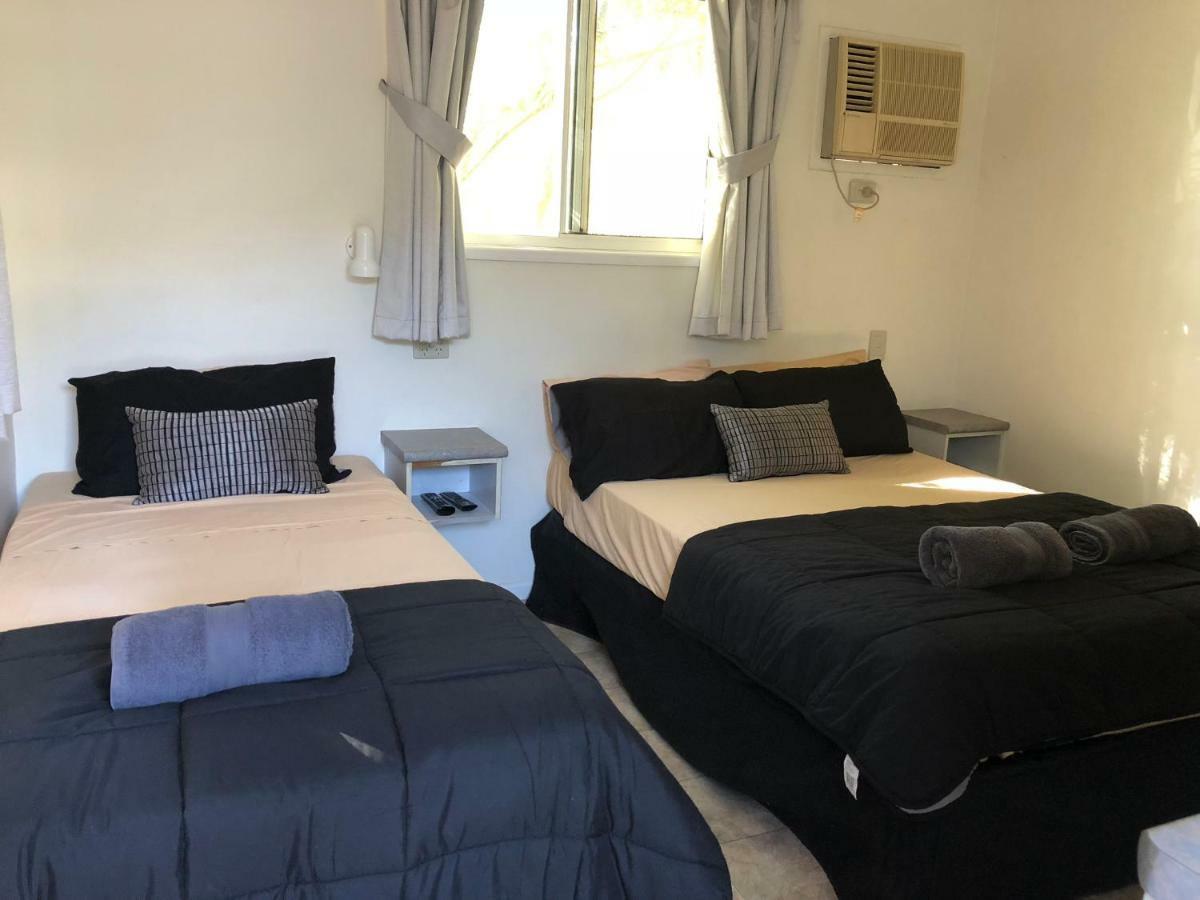 Mataranka Roadhouse Motel ภายนอก รูปภาพ